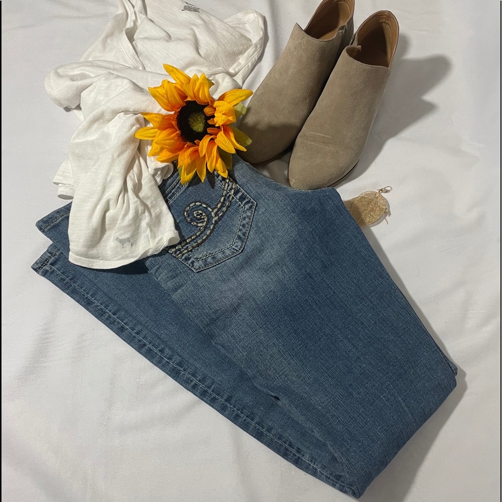 Seven Jeans